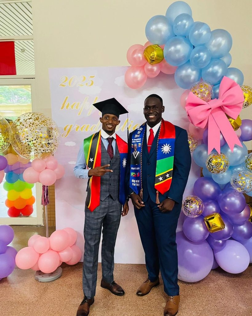 Taiwanese Nationals Graduate
