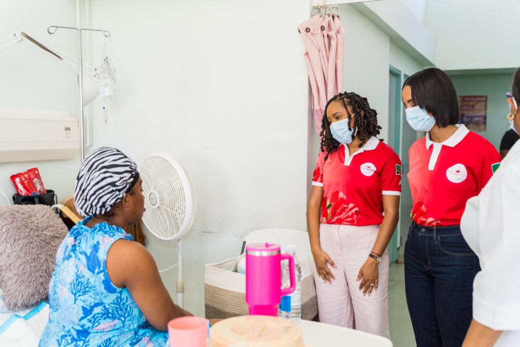 JNF General Hospital New Mothers Receive Independence Day Gifts from The Joy Project